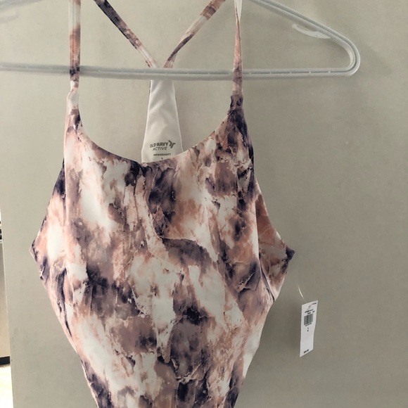 Exercise crop top - Picture 2 of 4